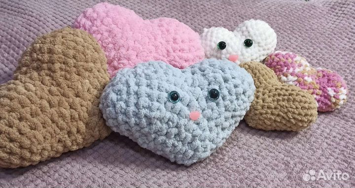 Сердечки вязаные для интерьера