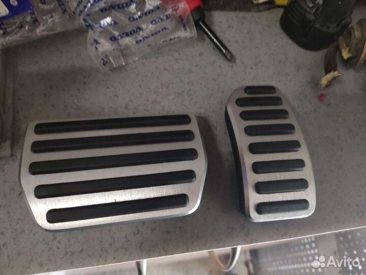 Накладки на педали volvo s80, v70, xc70 (30756145)