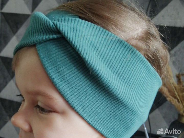 Повязка на голову (в рубчик)