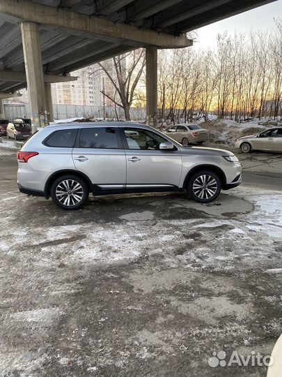 Mitsubishi Outlander 2.0 CVT, 2019, 77 000 км