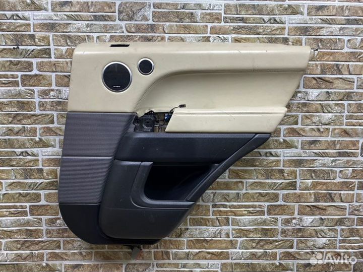 Обшивка боковой двери задняя правая Land Rover