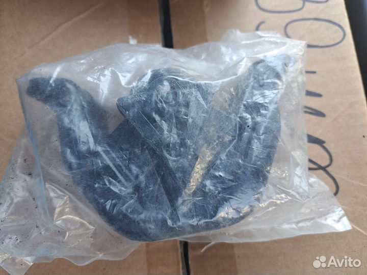 Подушка двигателя