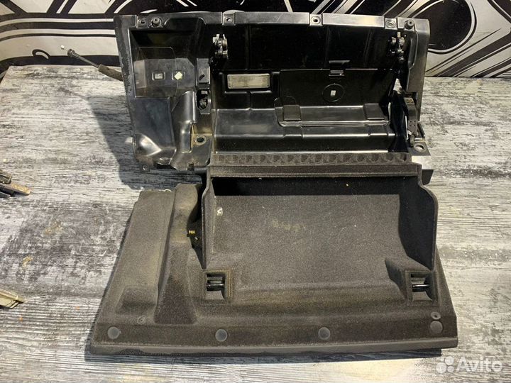 Бардачок в сборе BMW 7 E65