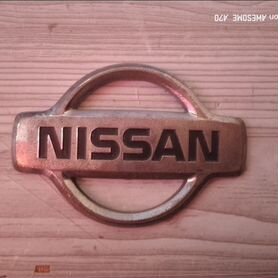 Значок Nissan