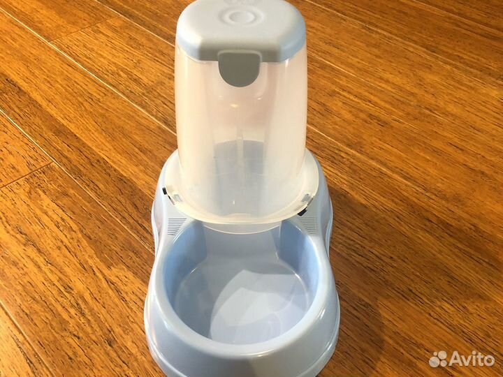 Миска с дозатором для кошек