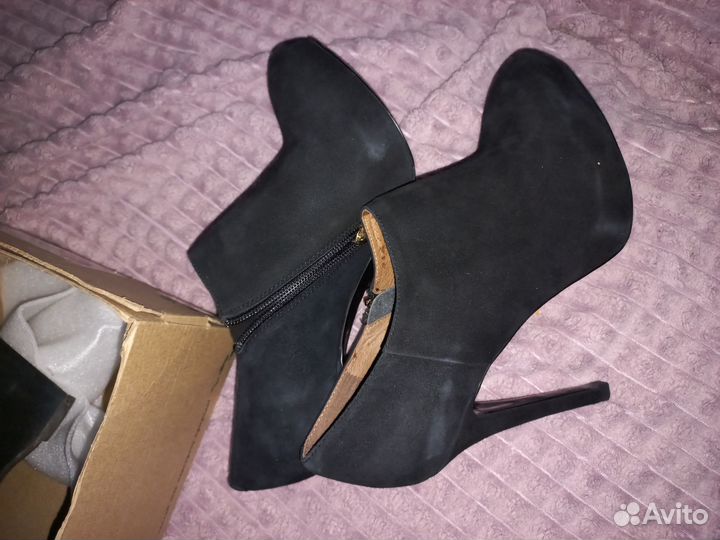 Ботинки женские