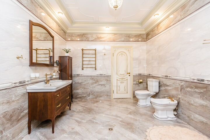 Дом 300 м² на участке 10 сот.