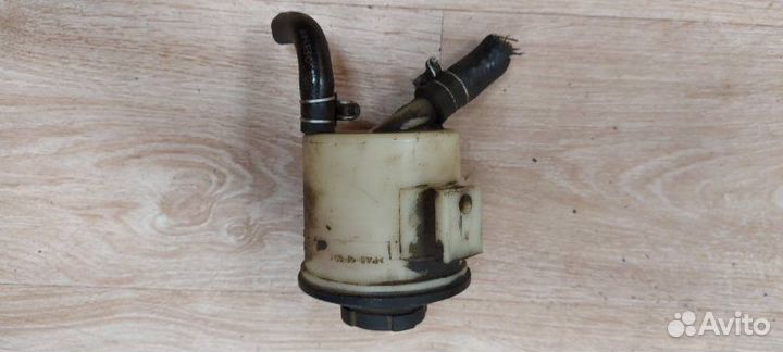 Бачок гур Nissan Maxima A32 1994-2000