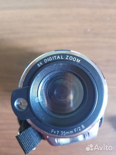 Цифровая видеокамера sony