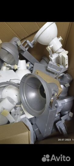 Прожектор с лампочками