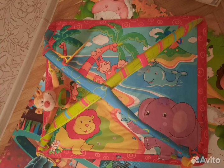 Развивающий коврик детский