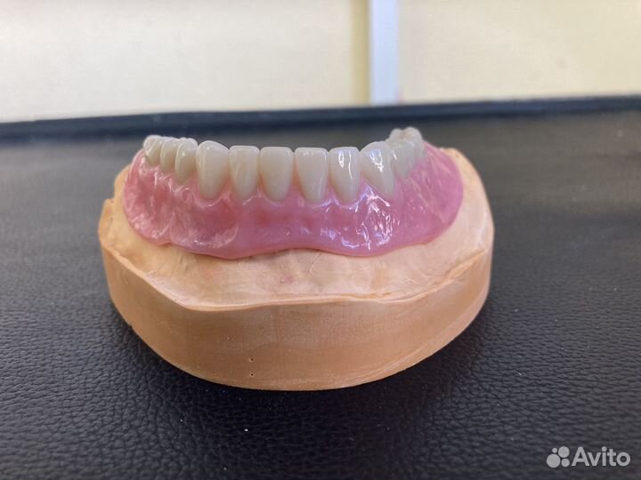 Зубной техник ищет сотрудничества с врачами