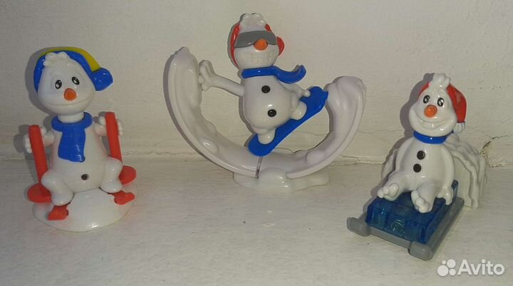 Игрушки из киндер макси