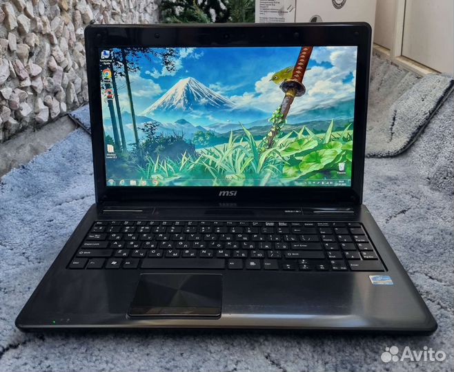 Игровой ноутбук MSI /i3/GT520M/озу6гб