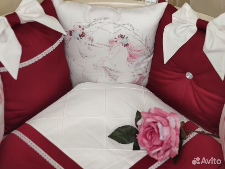 Бортики (комплект) в кроватку