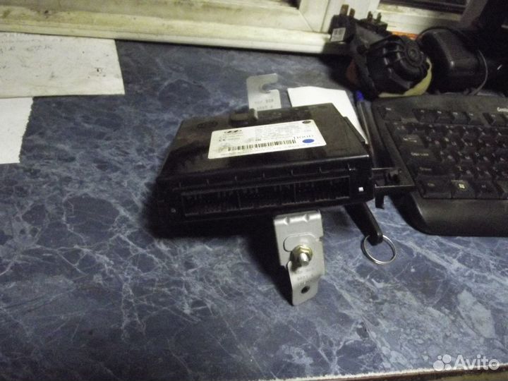 Блок управления замком 95400H5000 Hyundai Solaris