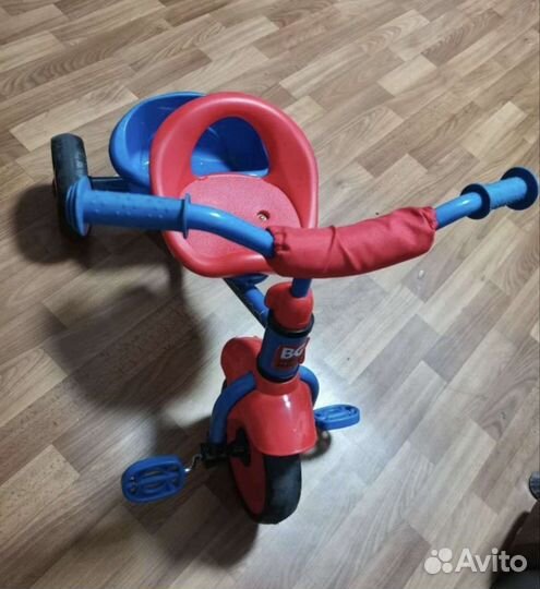 Детский трехколесный велосипед новый