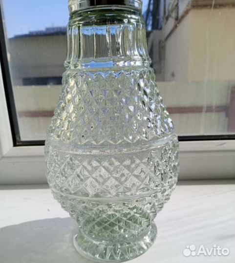 Винтажный кувшин