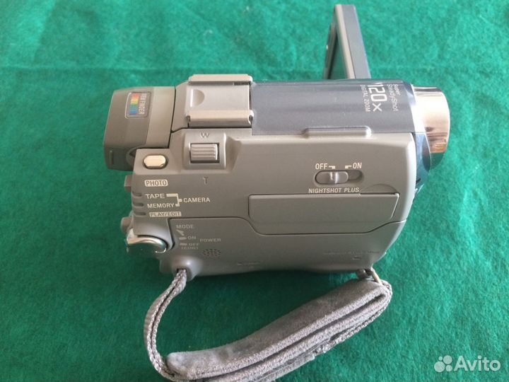Видеокамера Sony DCR -HC30E