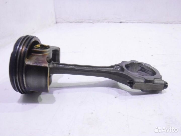 Поршень с шатуном Тойота