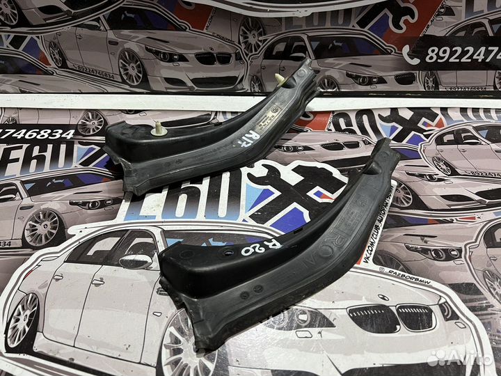 Накладка водостока правая BMW E60