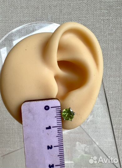 Серьги с перидотом из серебра