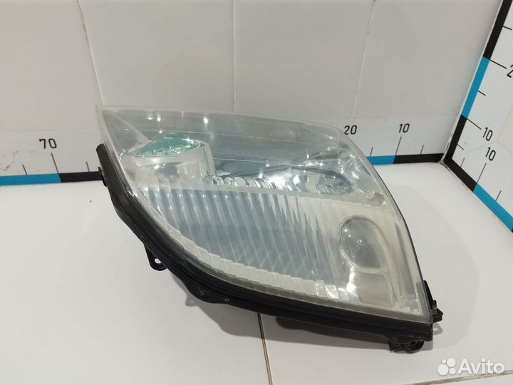 Фара правая X-Trail (T30) 2001-2006 (не ксенон)