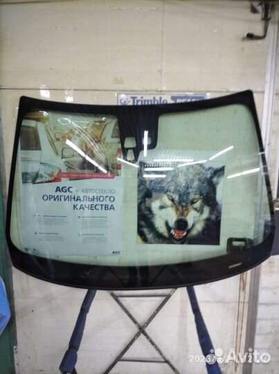 Лобовое стекло volvo xc 60