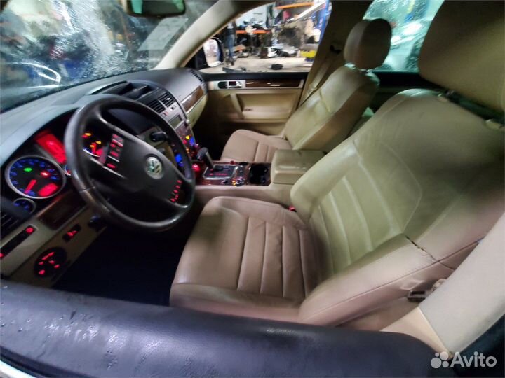 Разбор на запчасти Volkswagen Touareg