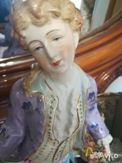 Парные высокие фарфоровые статуэтки Германия