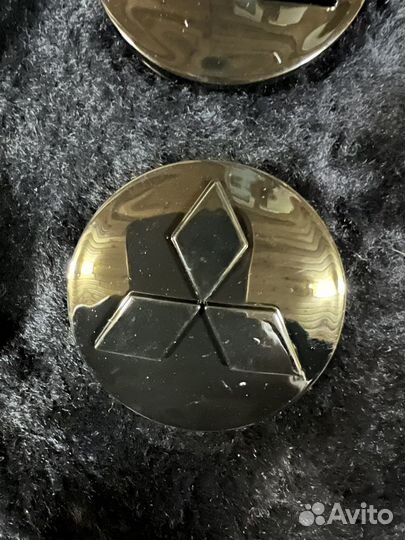 Колпачки на литые диски Mitsubishi