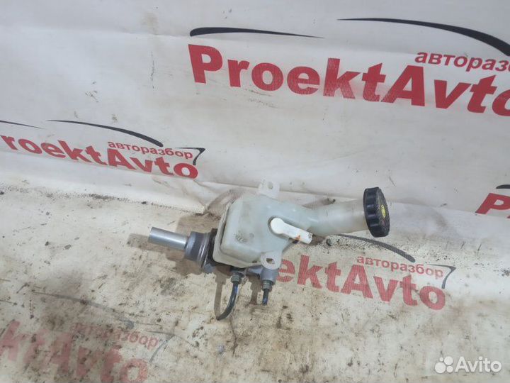 Главный тормозной цилиндр Mitsubishi Outlander 3