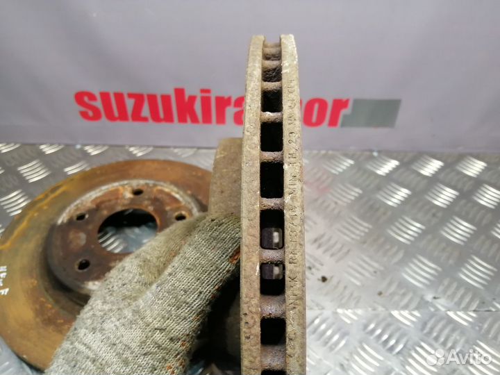 Диск тормозной передний Suzuki Grand Vitara 2011г