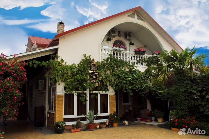 Гостевой дом с бассейном Вардане Лоо Сочи