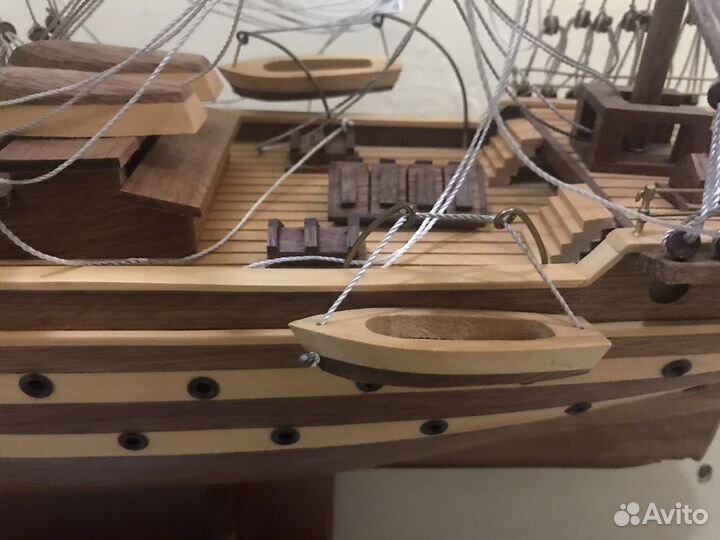 Корабль коллекционный