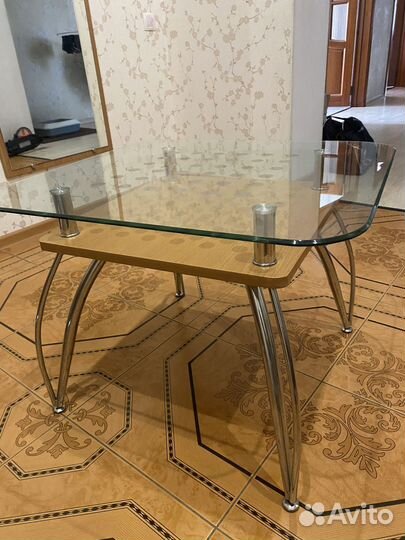 Журнальный столик стекло/дерево