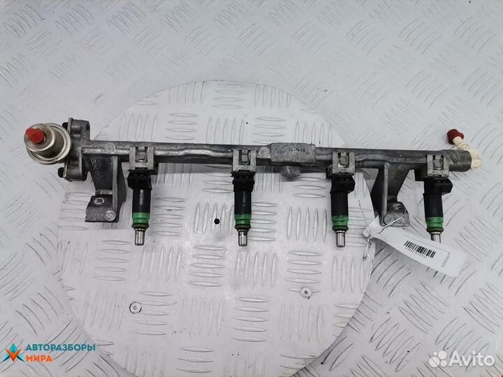 Форсунка Ford Focus 2001 1429840