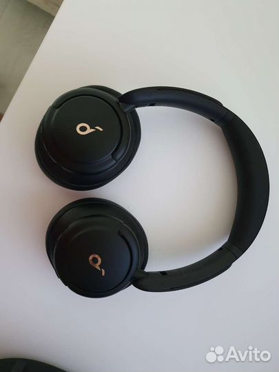 Беспроводные наушники с шумоподавлением