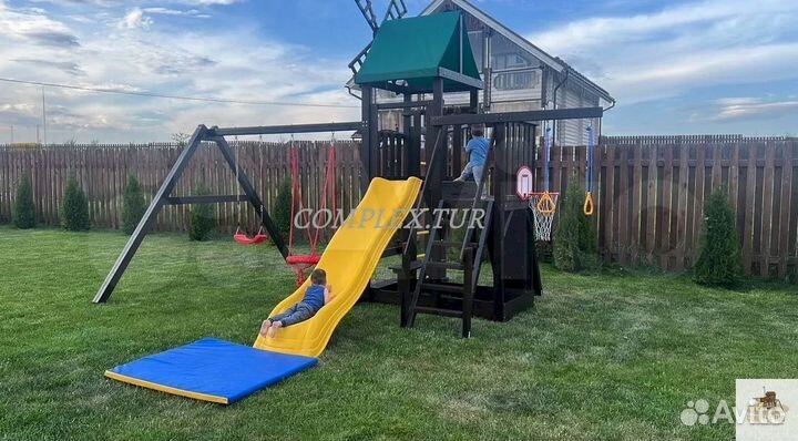 Детская площадка без заноз