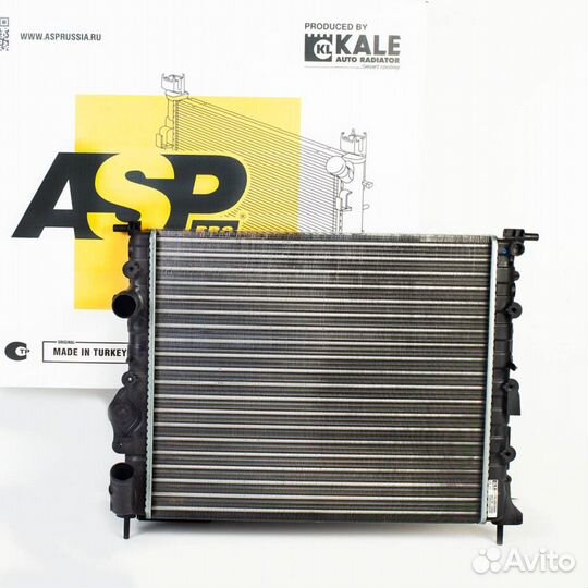 Радиатор охлаждения Renault Logan (04) 1.4i/1