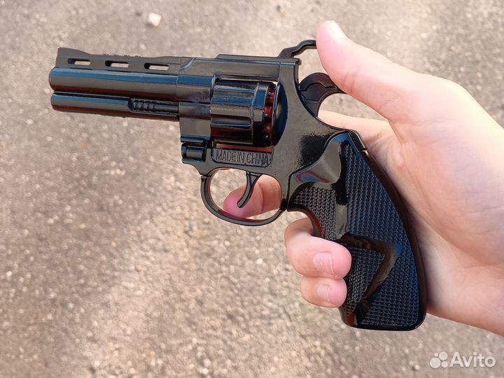 Пистонный пистолет, пистоны в подарок