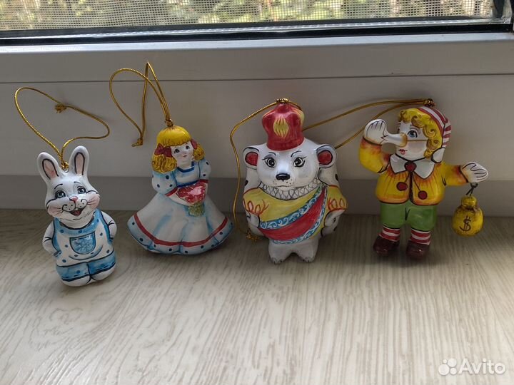 Елочные игрушки фарфор