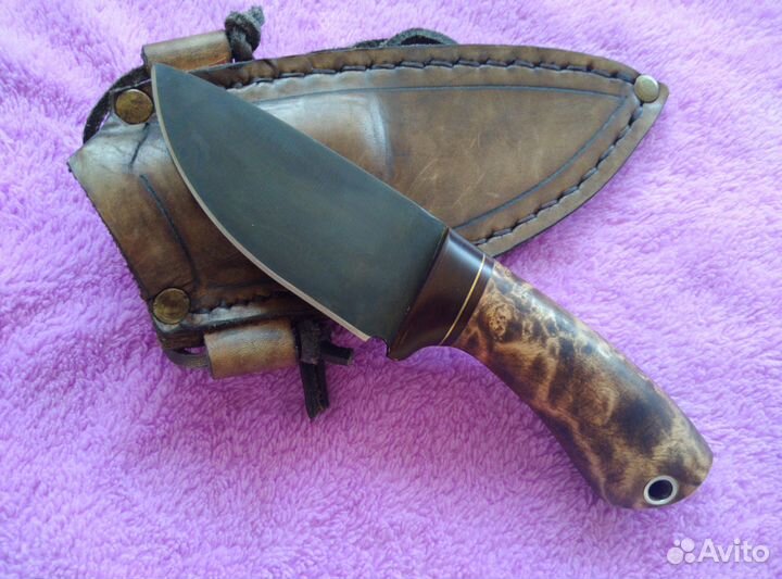 Нож шейный ручной работы с ножнами. Рукоять кап
