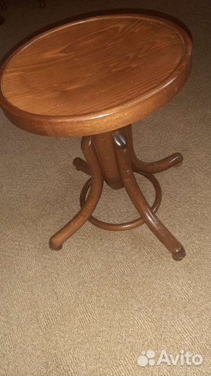 Стульчик для пианино