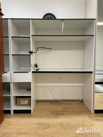 Компьютерные столы 2шт новые