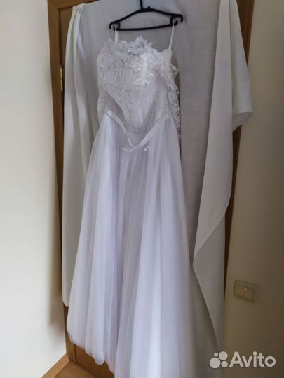 Свадебное платье 46-52 разм бу