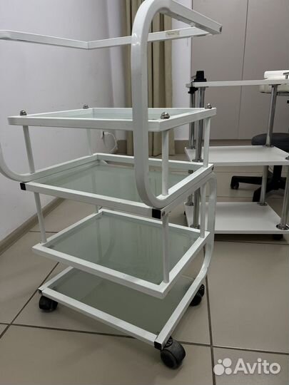Тележка косметологическая / для педикюра