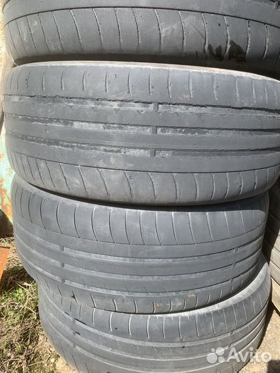 Dunlop SP Sport Maxx 235/50 R18