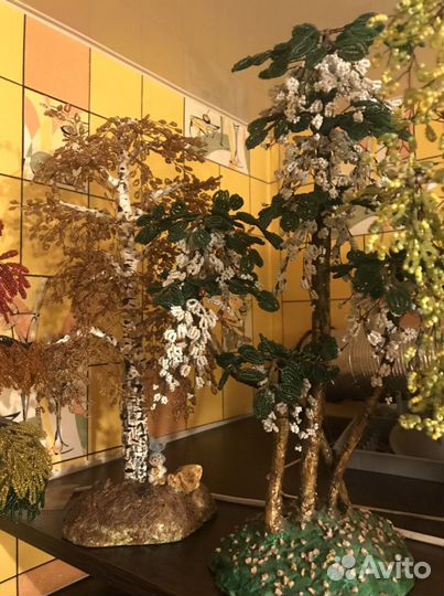 Деревья из бисера