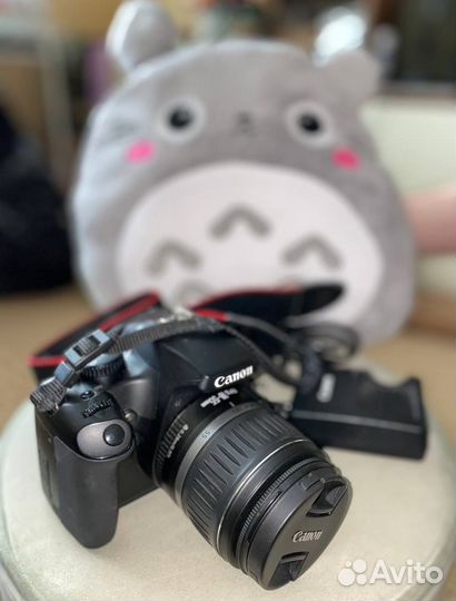 Фотоаппарат Eos Canon 1000d (почти без пробега)